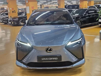 Lexus RZ