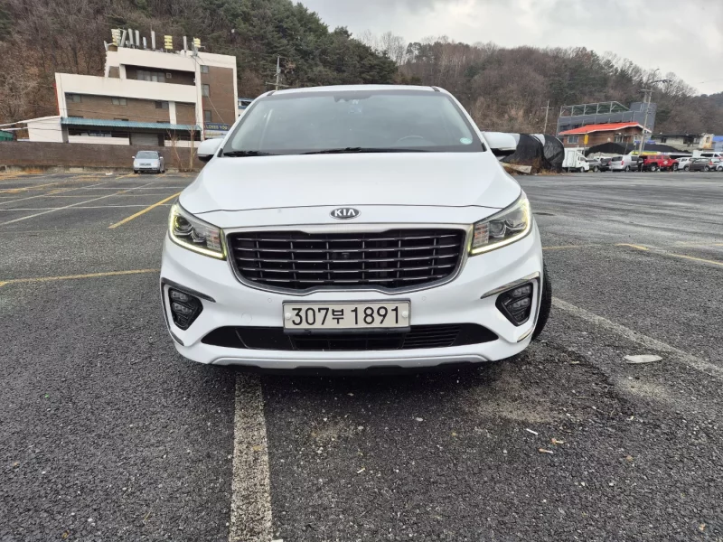 Kia Carnival