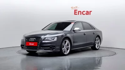 Audi S8