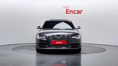 Audi S8