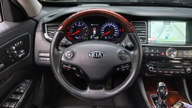 Kia K9