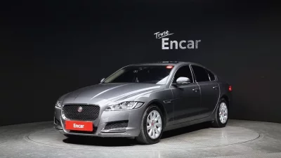 Jaguar XF