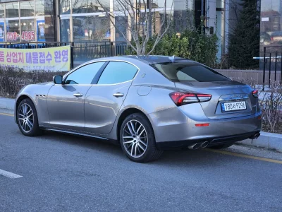 Maserati GHIBLI