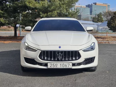 Maserati GHIBLI