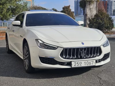 Maserati GHIBLI