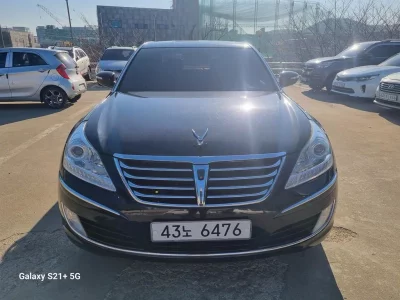 Hyundai Equus