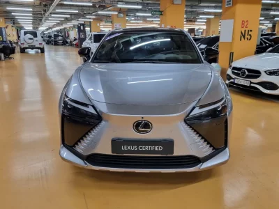 Lexus RZ