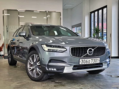 Volvo V90