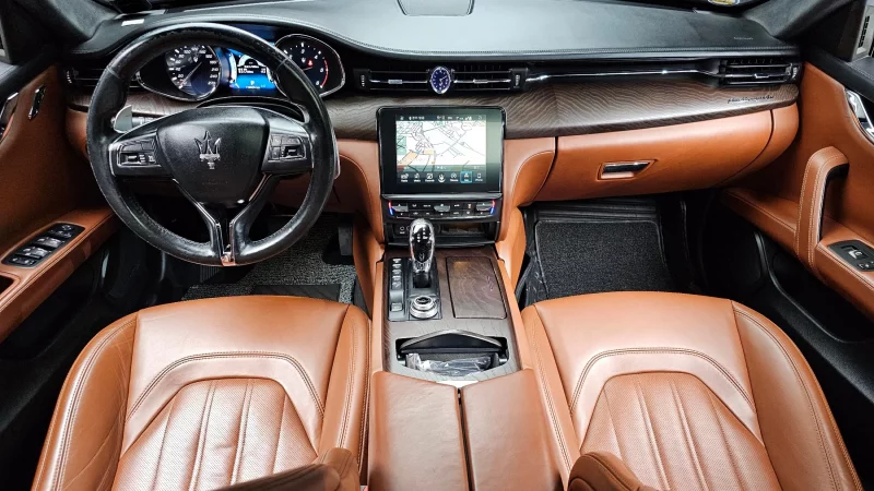 Maserati QUATTROPORTE