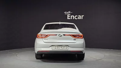 Renault Samsung SM6