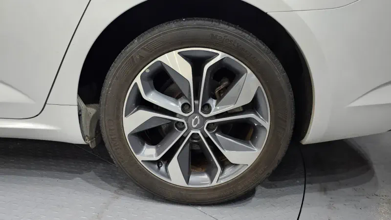 Renault Samsung SM6