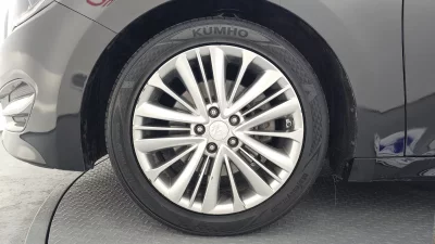 Hyundai Aslan