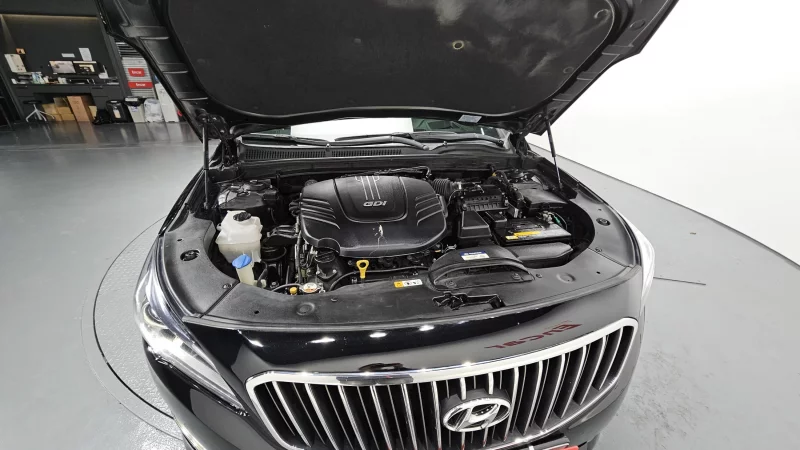 Hyundai Aslan