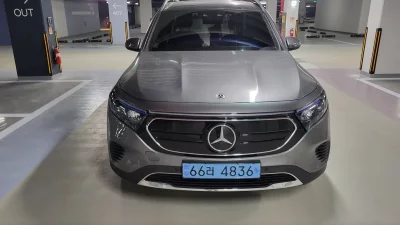 Mercedes-Benz EQB