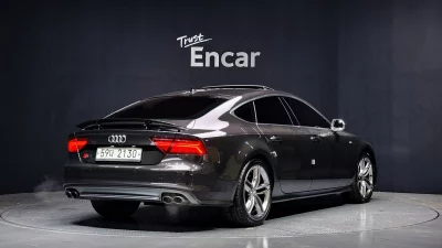 Audi S7