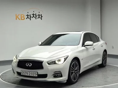 Infiniti Q50