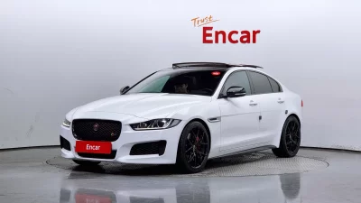 Jaguar XE