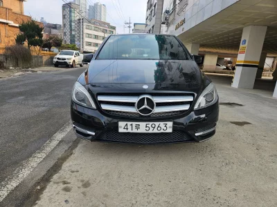 Mercedes-Benz My B