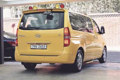 Hyundai Starex