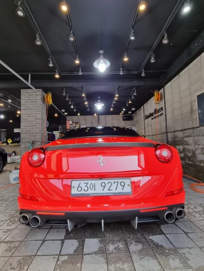 Ferrari CALIFORNIA