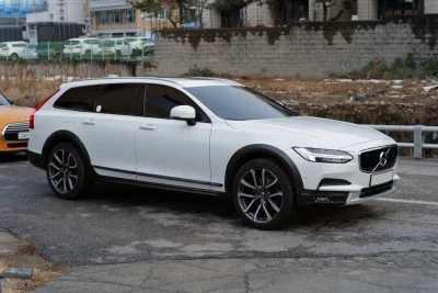 Volvo V90