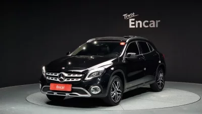 Mercedes-Benz GLA-Class