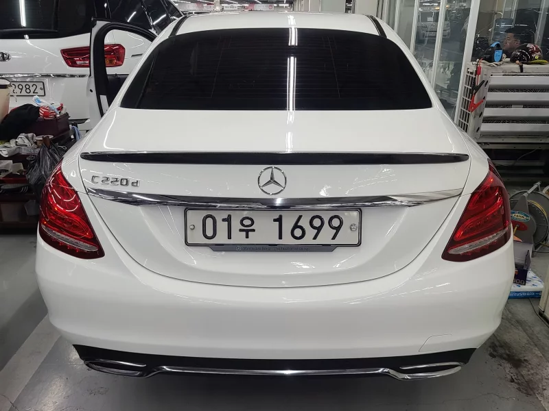 Mercedes-Benz C-Class
