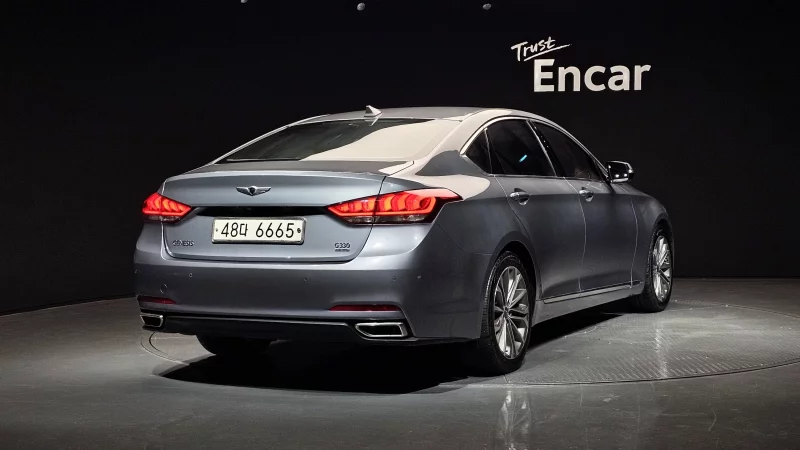 Hyundai Genesis