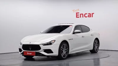 Maserati GHIBLI