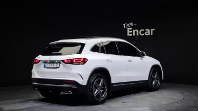 Mercedes-Benz GLA-Class