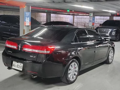 Lincoln MKZ