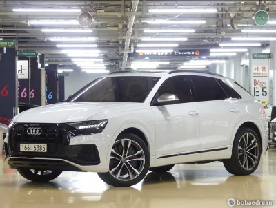 Audi SQ8