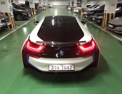 BMW i8