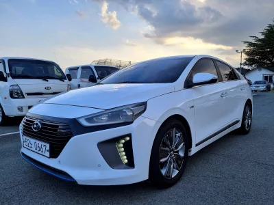 Hyundai Ioniq