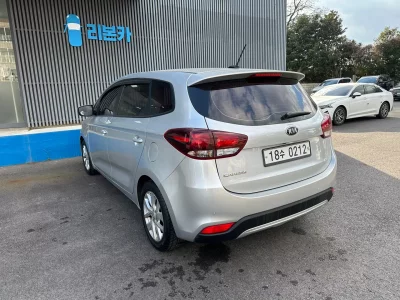 Kia Carens