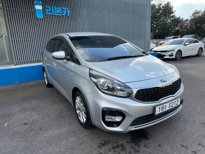 Kia Carens