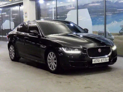 Jaguar XE