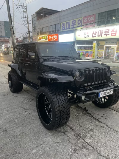 Jeep WRANGLER