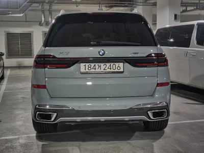 BMW X7