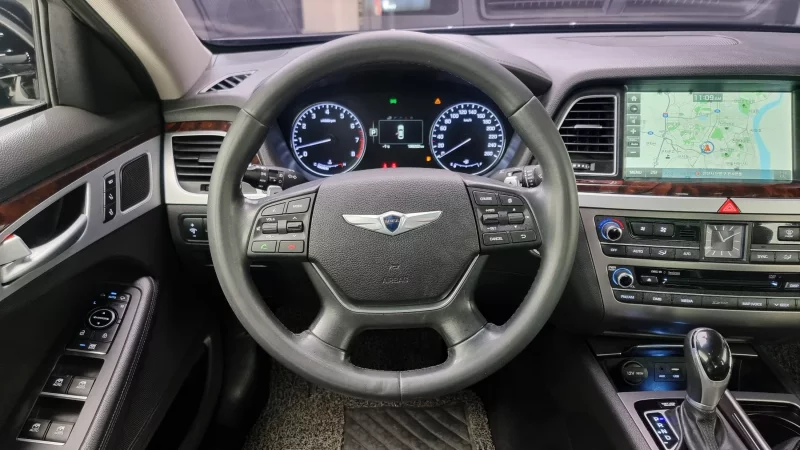 Hyundai Genesis