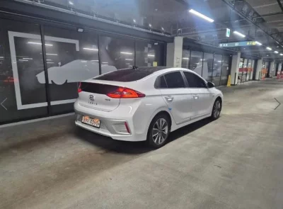 Hyundai Ioniq