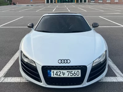 Audi R8