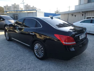 Hyundai Equus