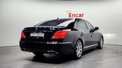 Hyundai Equus