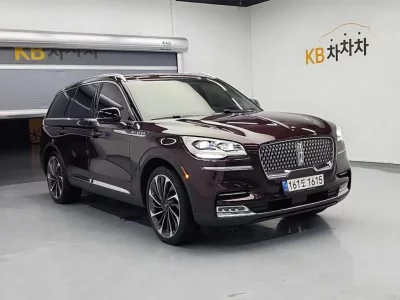 Lincoln AVIATOR