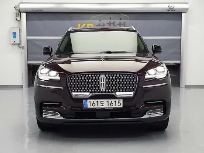 Lincoln AVIATOR