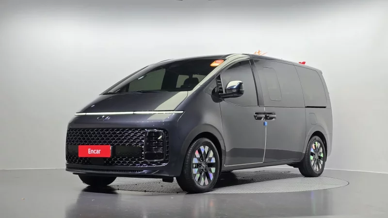 Hyundai Staria