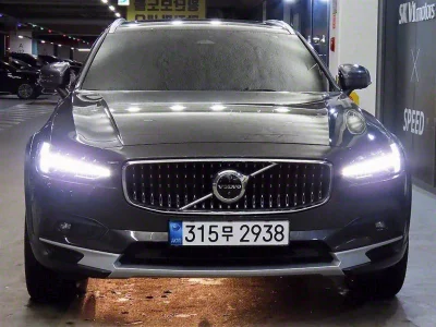 Volvo V90