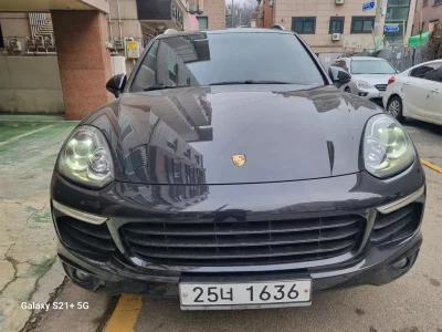 Porsche CAYENNE