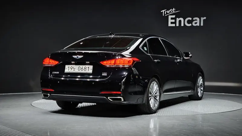 Hyundai Genesis